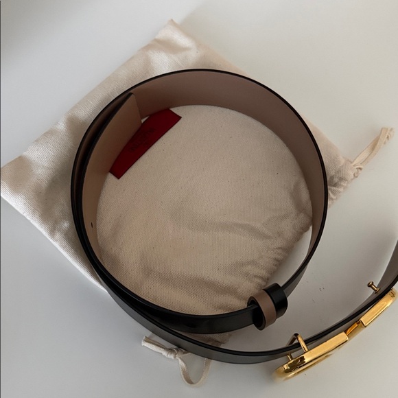 Valentino VLogo Black/Beige Reversible 40mm Leather Belt 70 - Picture 4 of 8